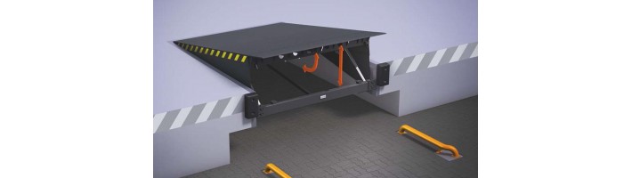 Уравнительные платформы с откидной аппарелью Alutech SL 4500x1750: идеально подходят решение для обслуживания невысоких и узких грузовых автомобилей